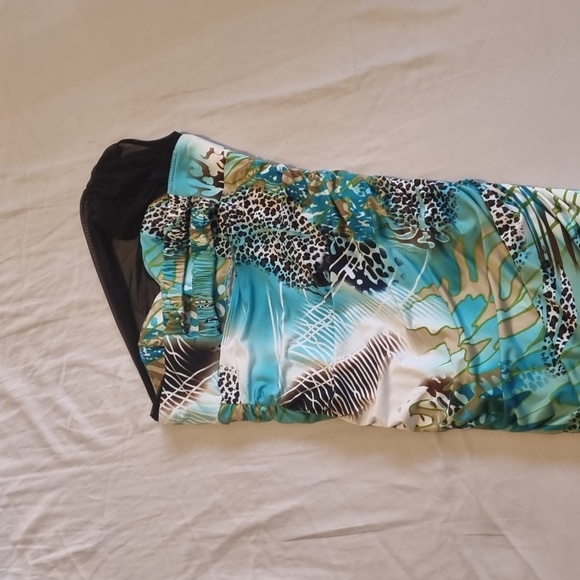 Beautiful cocktail dress - Picture 4 of 4